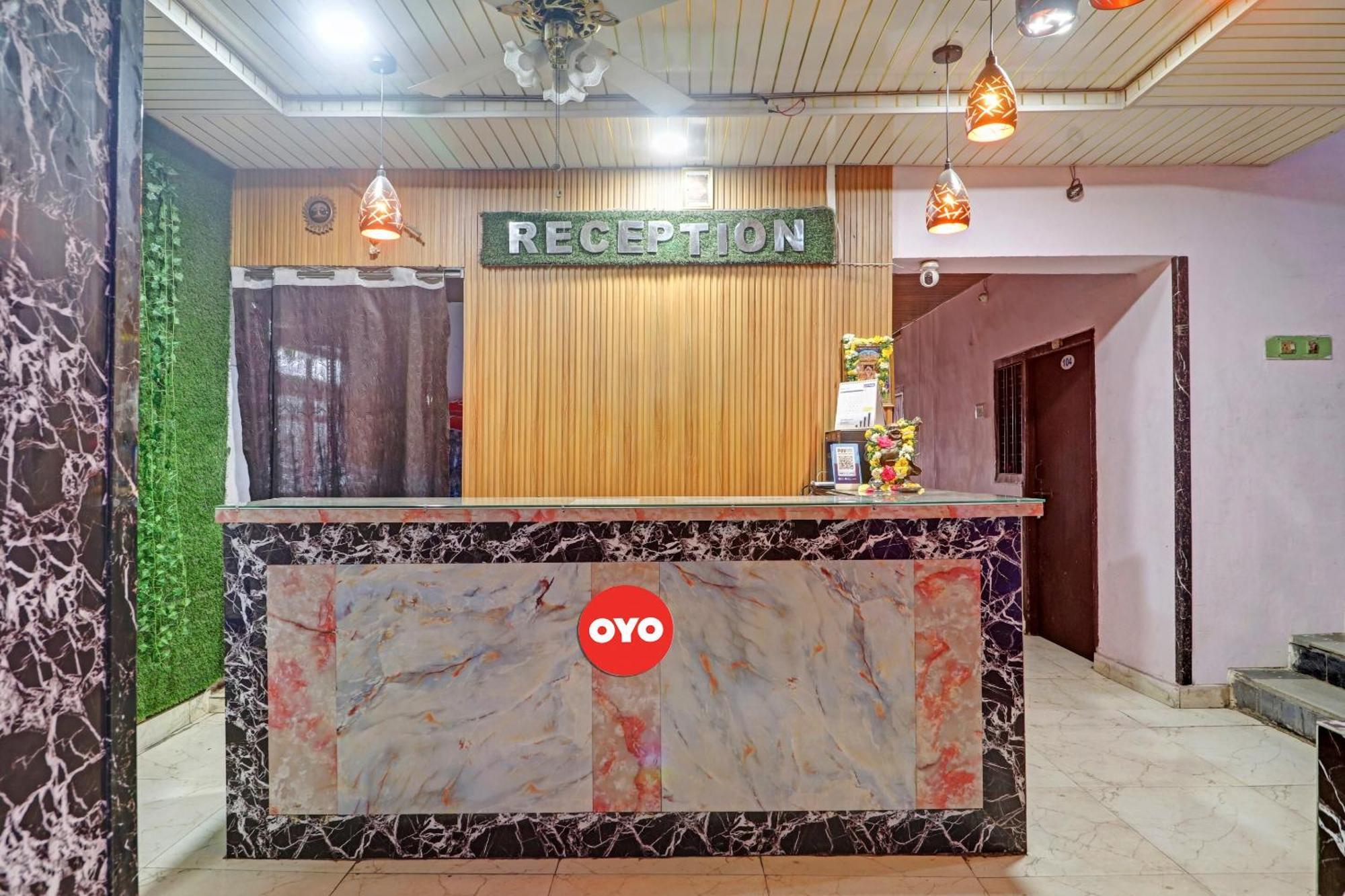 O Raghavendra Hotel 3*